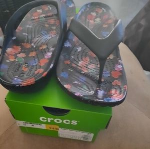 Black Crocs Women's 11M
